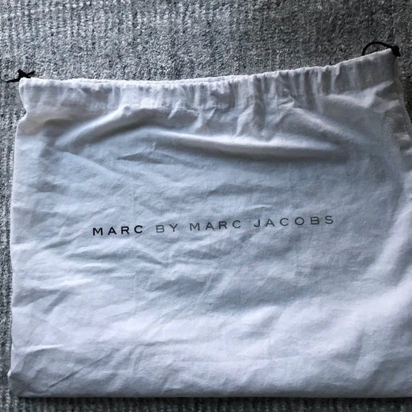 Marc by Marc Jacobs Classic Q Baby Groovee - Picture 7 of 8